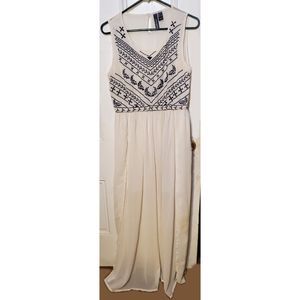 ⚡3/$10 Long white dress